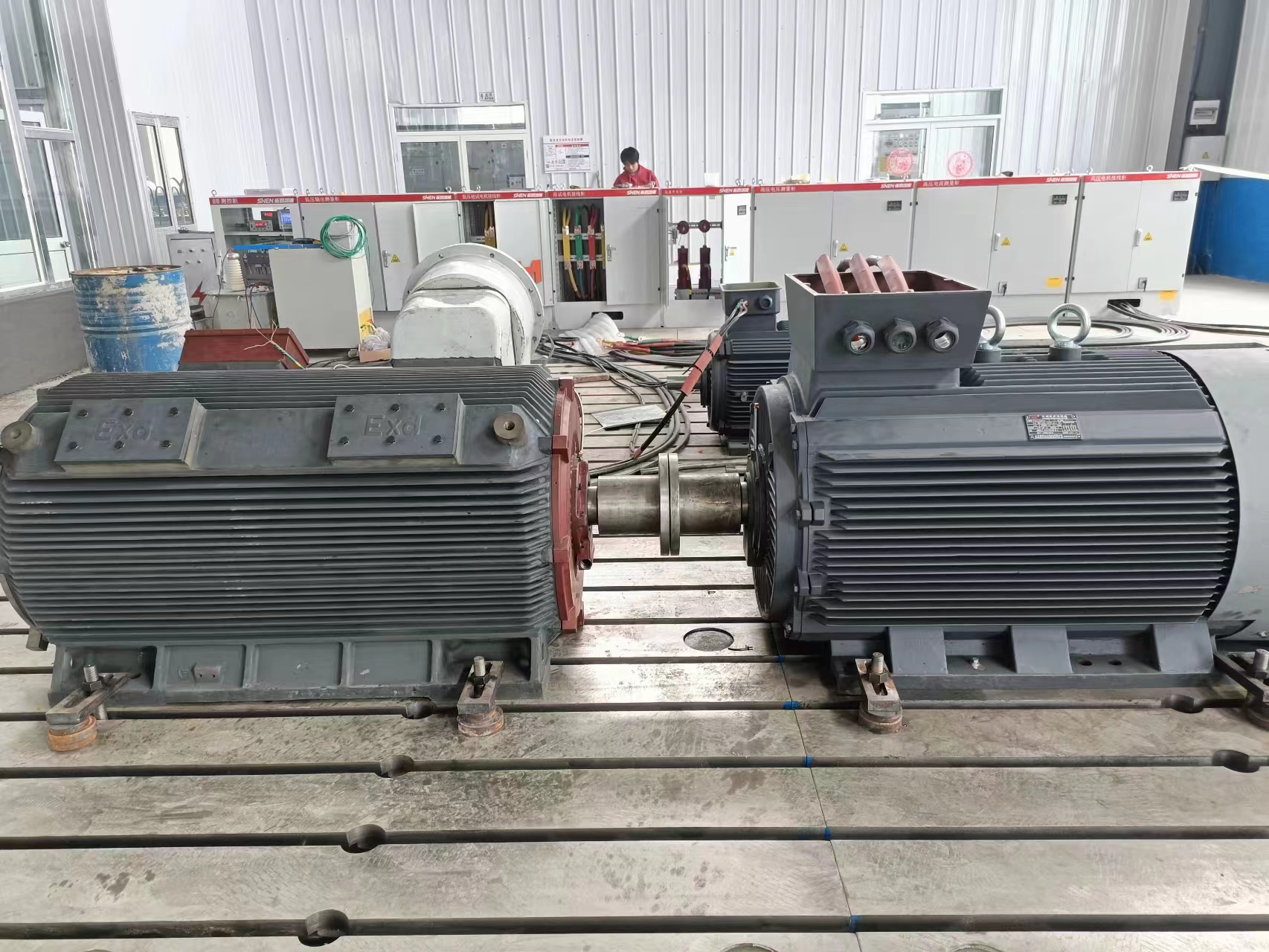 亚洲丰满熟女一区二区蜜桃