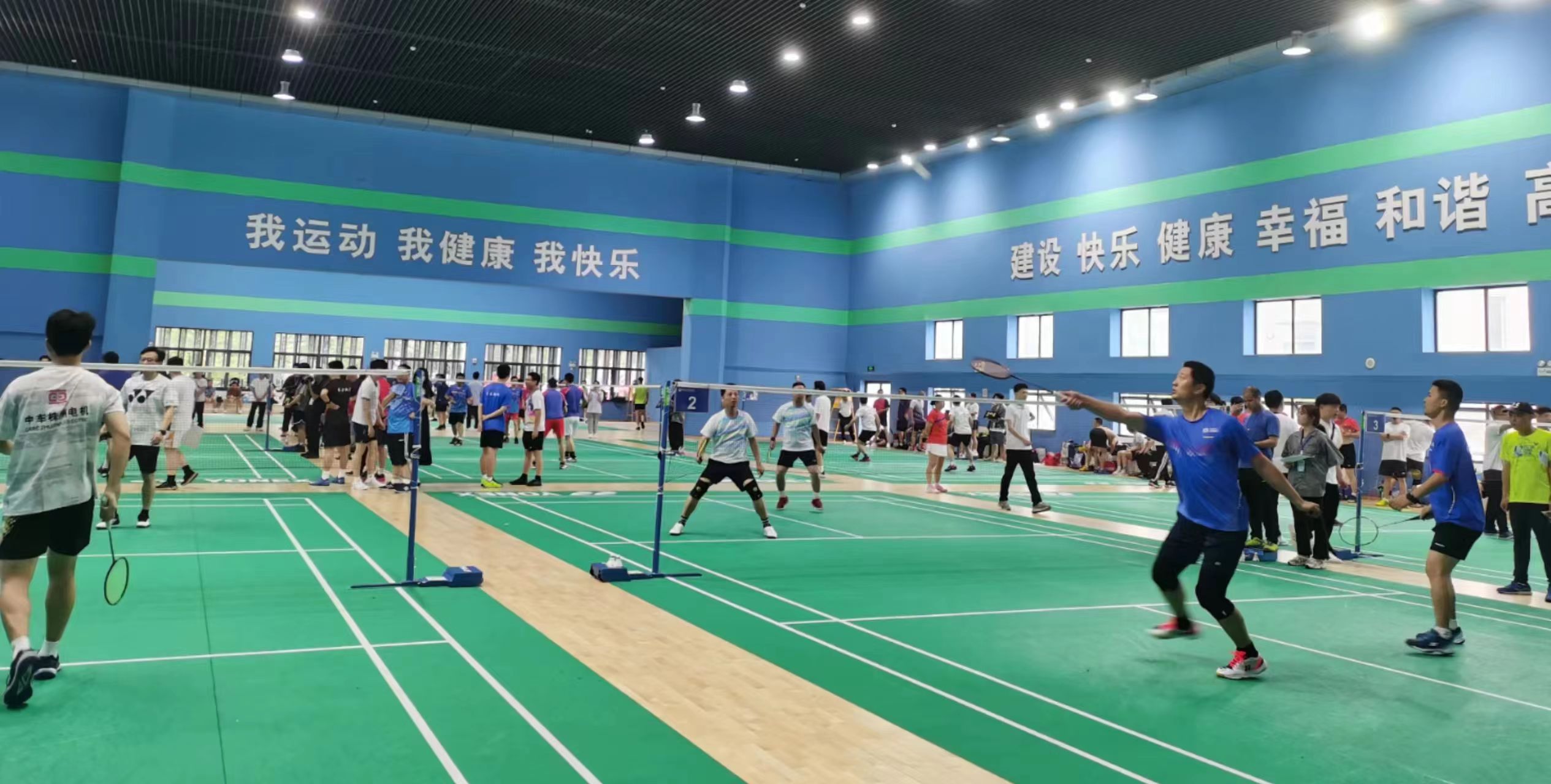 亚洲丰满熟女一区二区蜜桃