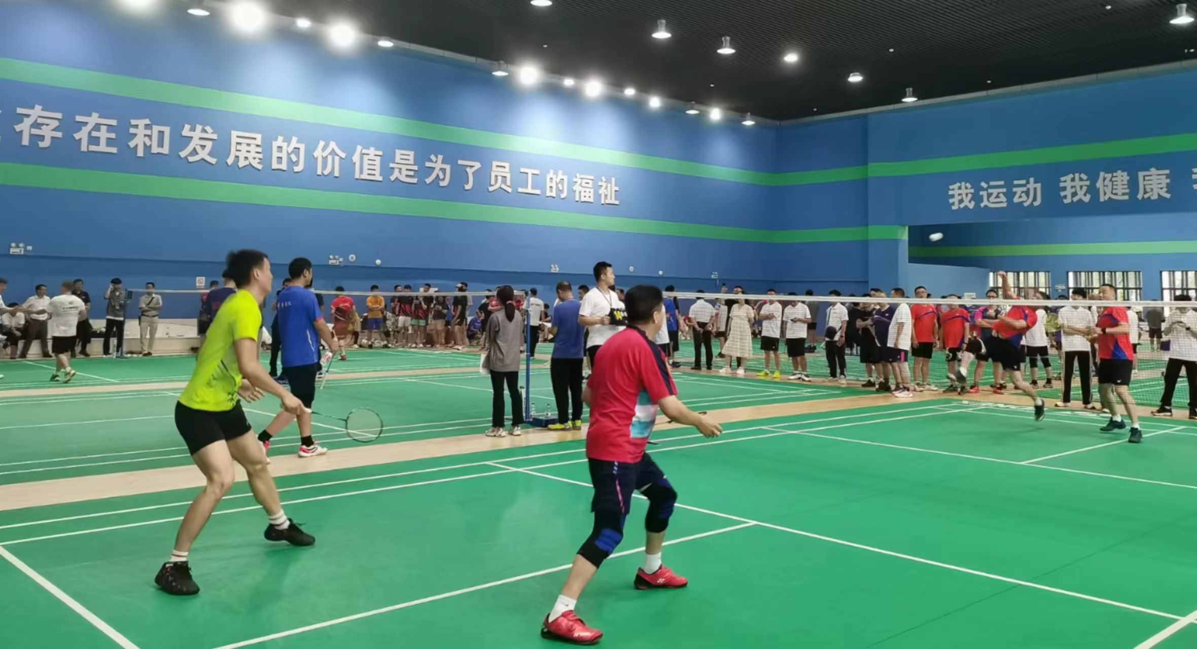 亚洲丰满熟女一区二区蜜桃