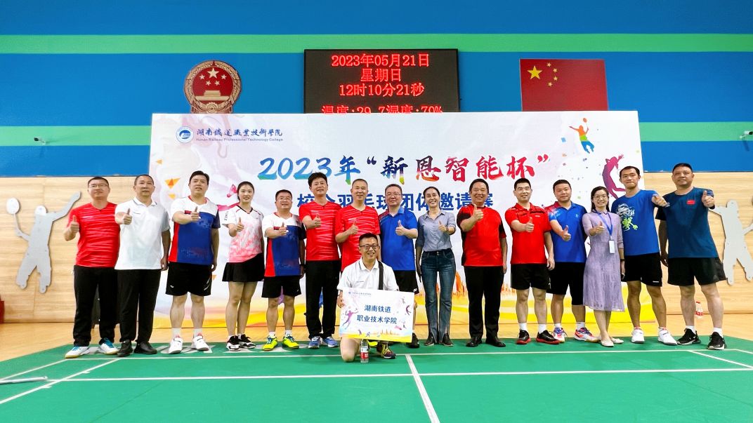 亚洲丰满熟女一区二区蜜桃