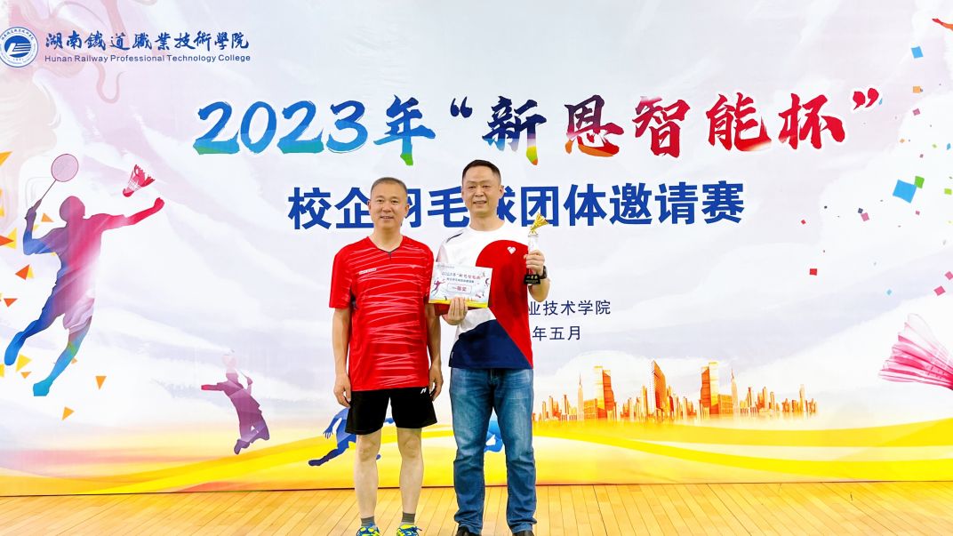 亚洲丰满熟女一区二区蜜桃