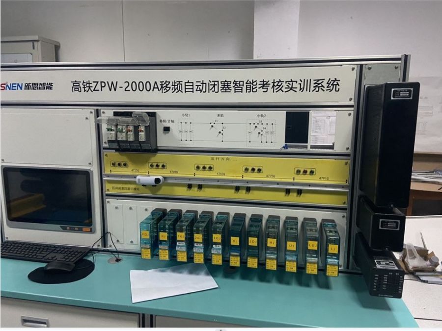 亚洲丰满熟女一区二区蜜桃