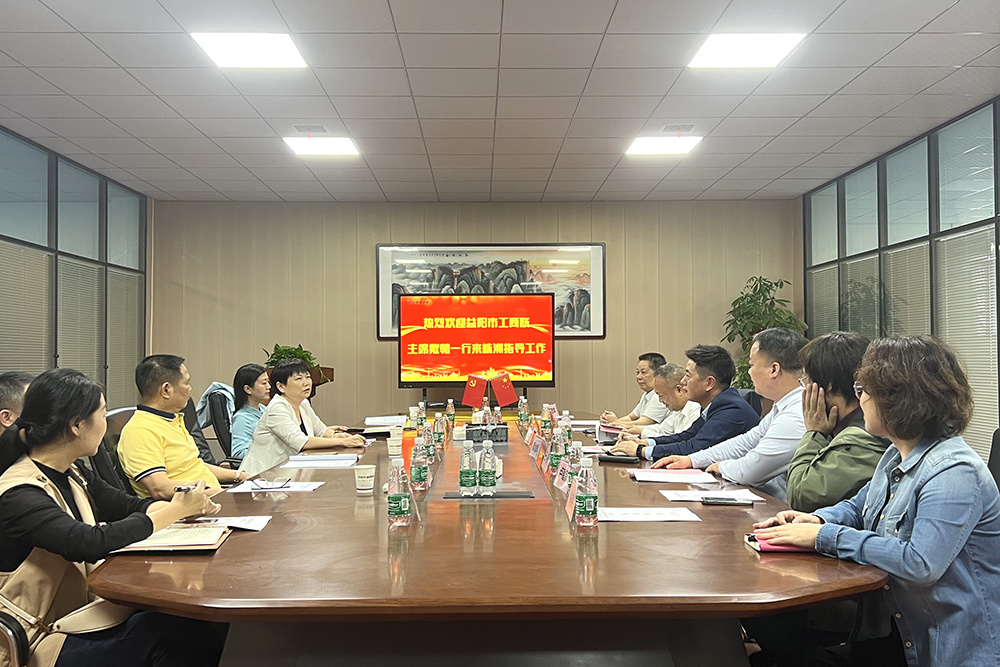 亚洲丰满熟女一区二区蜜桃