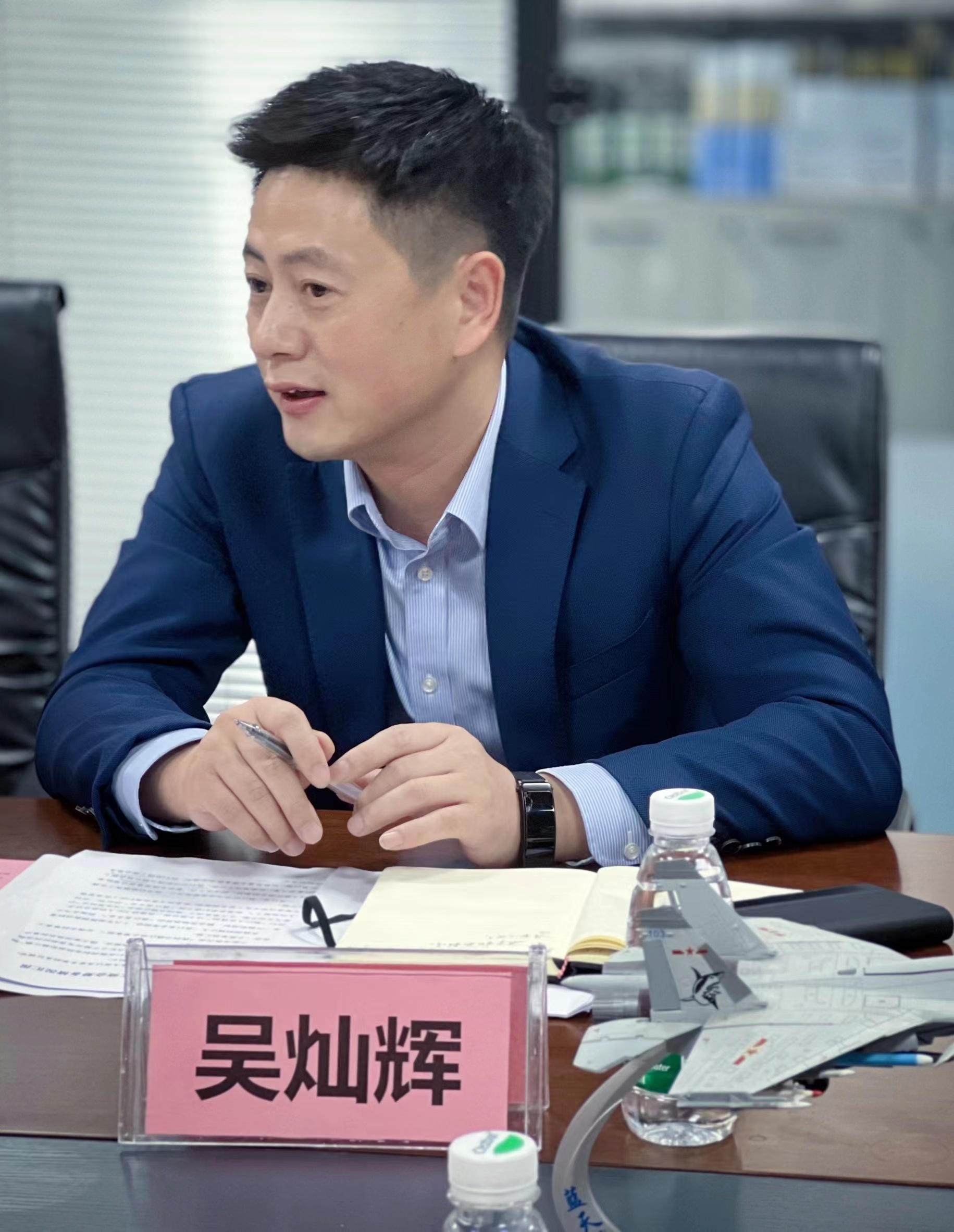 亚洲丰满熟女一区二区蜜桃