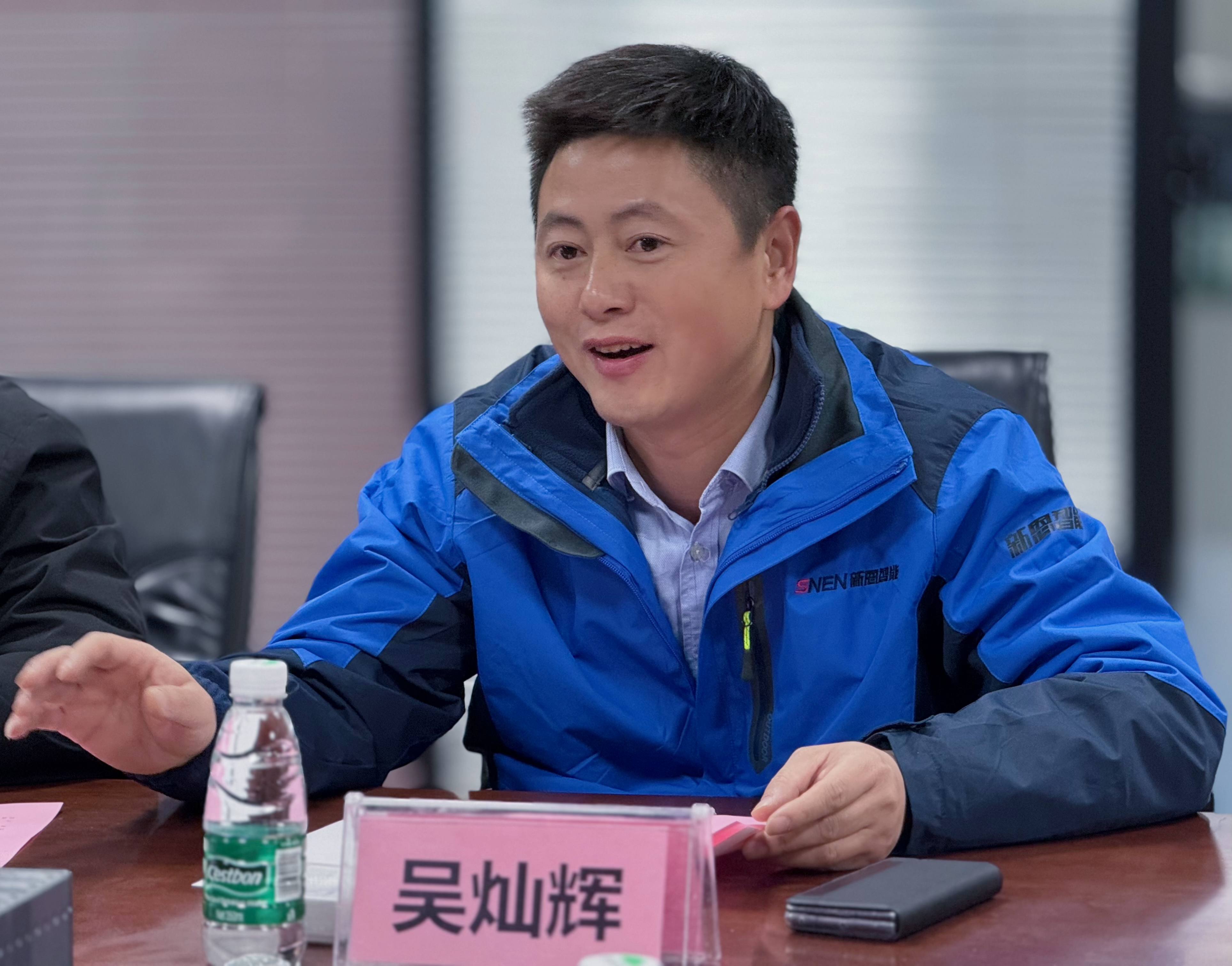 亚洲丰满熟女一区二区蜜桃