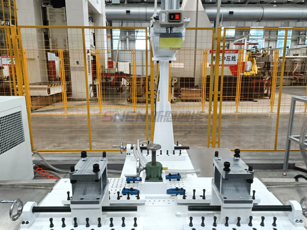 亚洲丰满熟女一区二区蜜桃