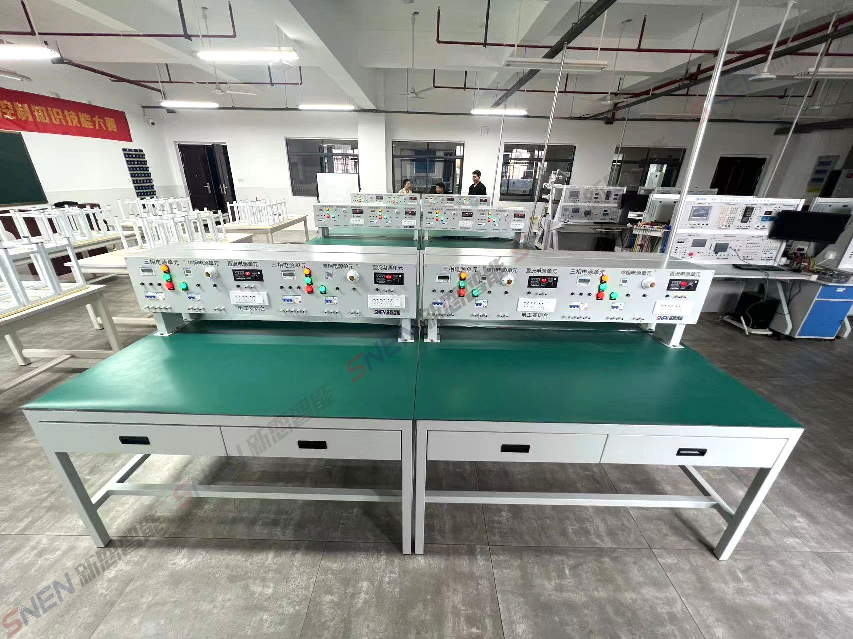 亚洲丰满熟女一区二区蜜桃