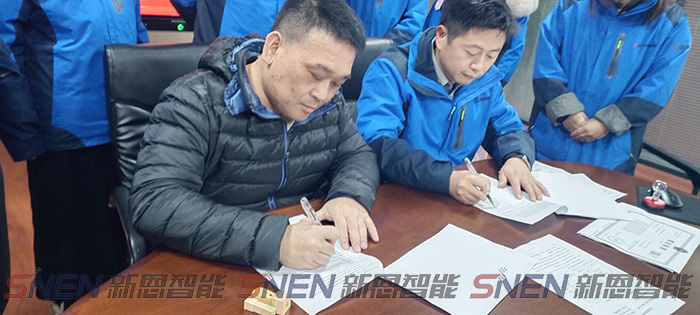 亚洲丰满熟女一区二区蜜桃