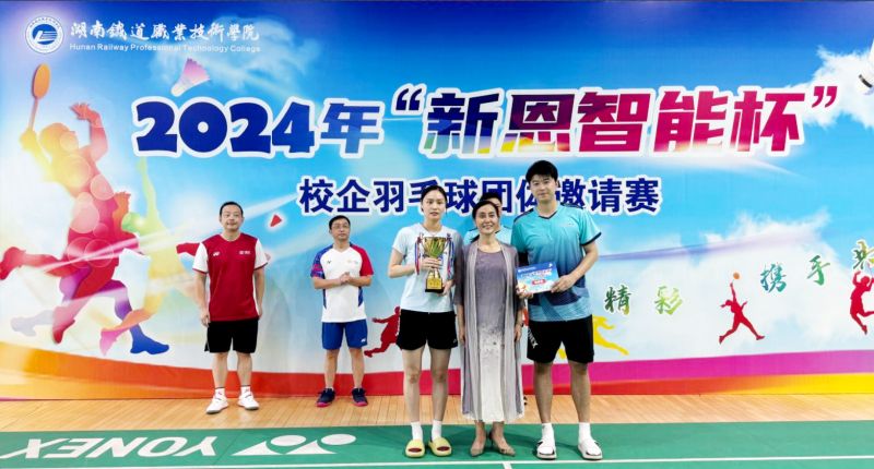 亚洲丰满熟女一区二区蜜桃