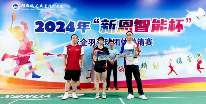 亚洲丰满熟女一区二区蜜桃