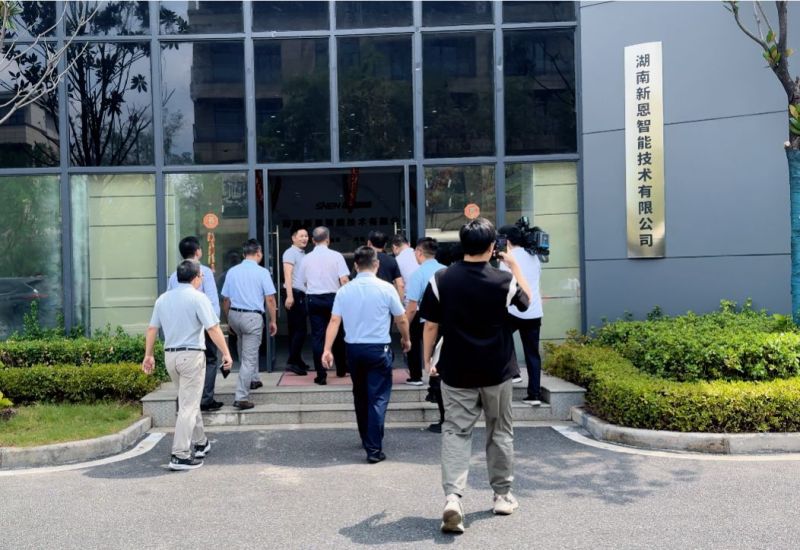 亚洲丰满熟女一区二区蜜桃