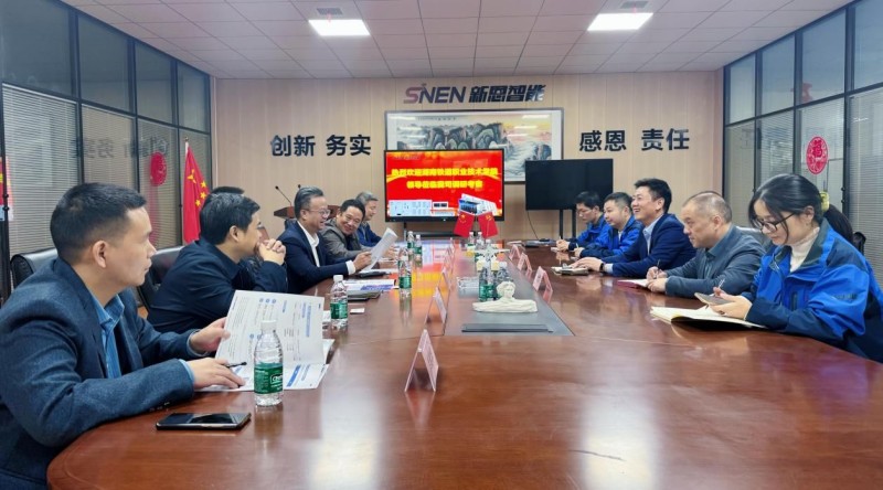 亚洲丰满熟女一区二区蜜桃