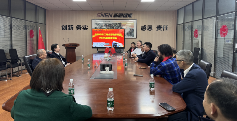 亚洲丰满熟女一区二区蜜桃