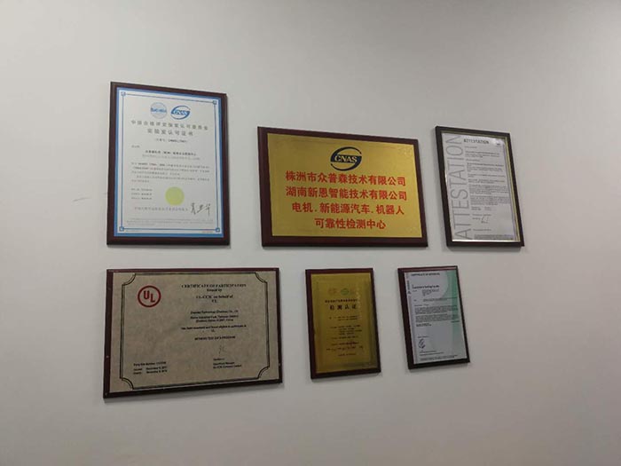 亚洲丰满熟女一区二区蜜桃