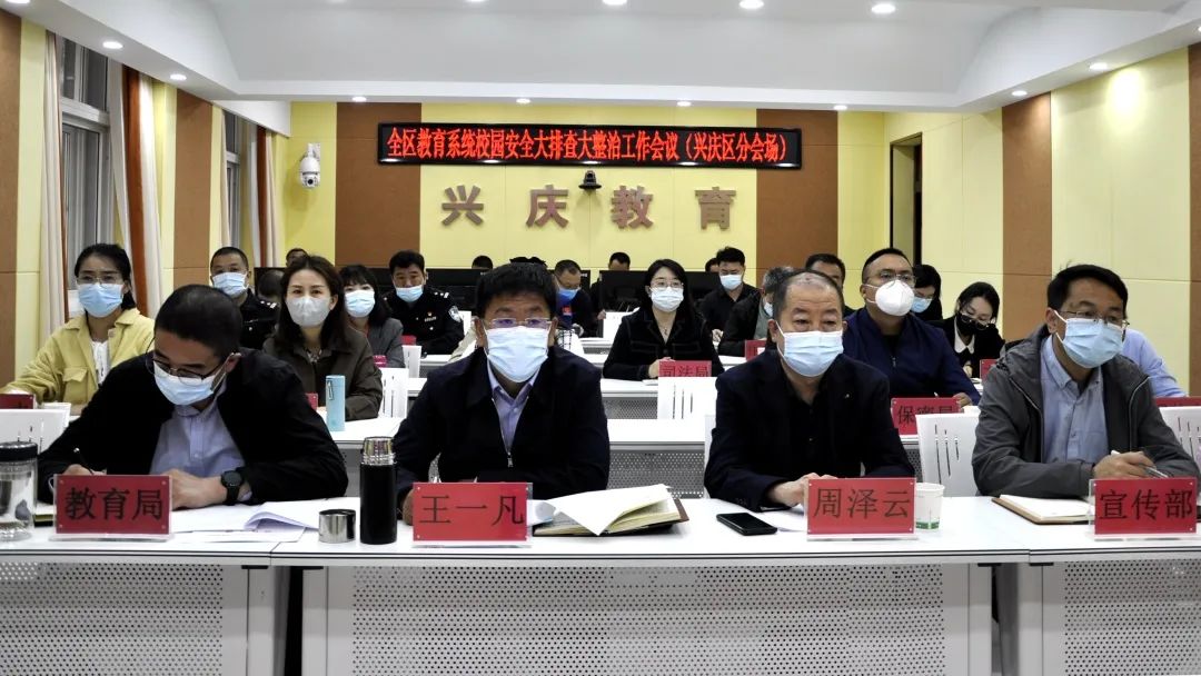 亚洲丰满熟女一区二区蜜桃