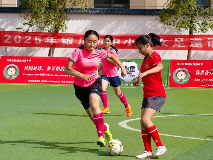 亚洲丰满熟女一区二区蜜桃