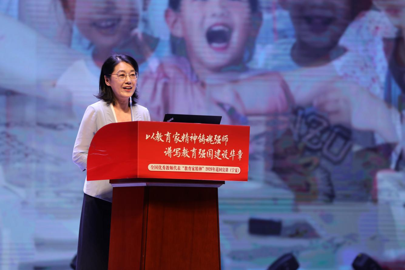 亚洲丰满熟女一区二区蜜桃