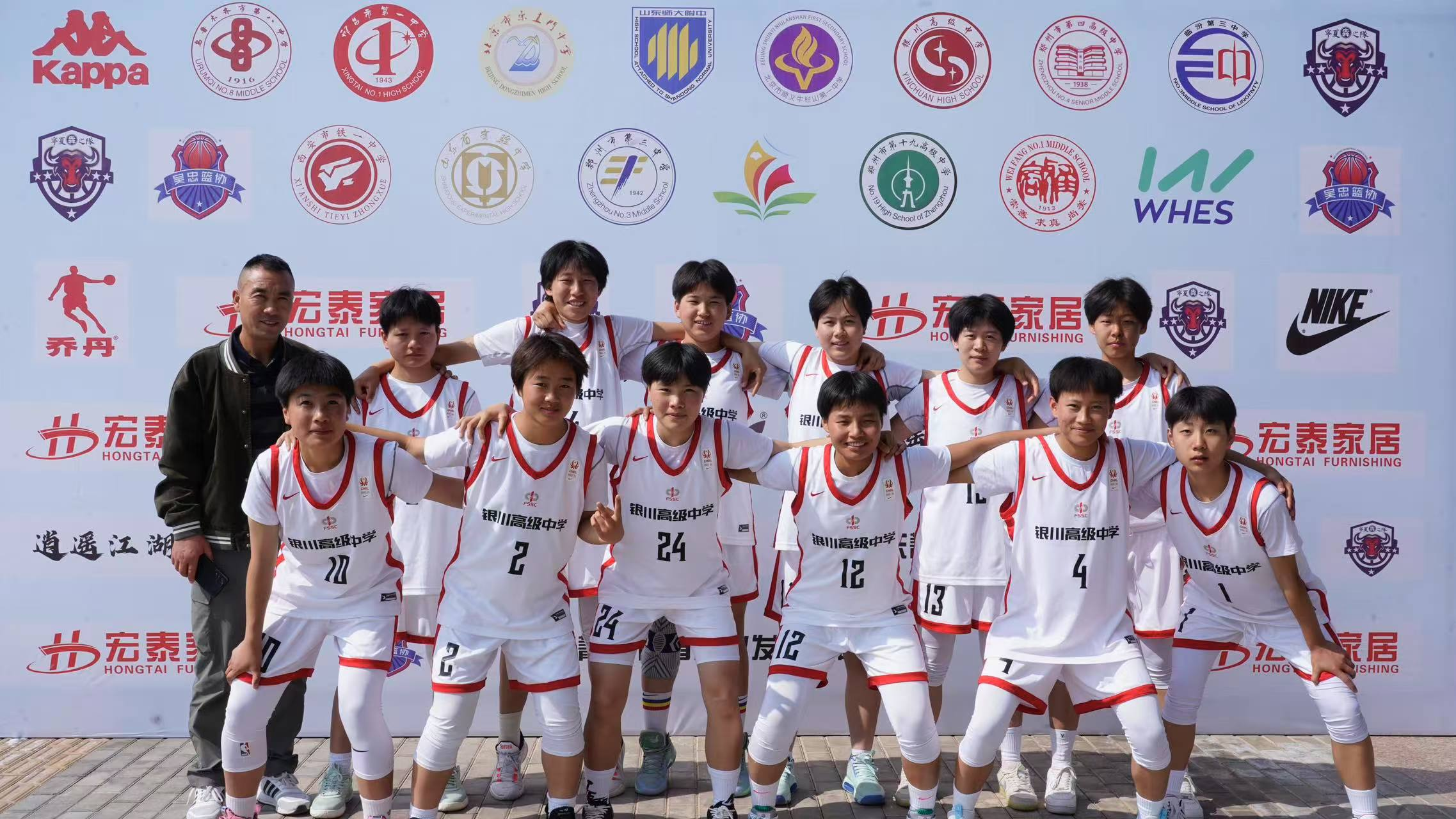 亚洲丰满熟女一区二区蜜桃