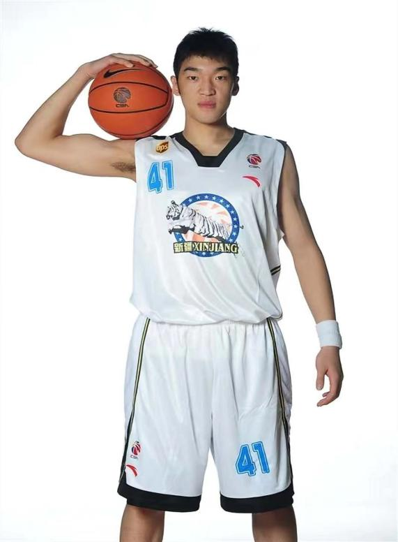 亚洲丰满熟女一区二区蜜桃